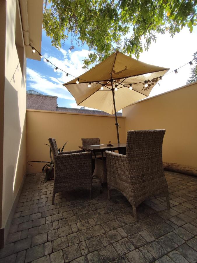 Hotelise I Blue-Poppy Apartment Yerevan Exterior foto