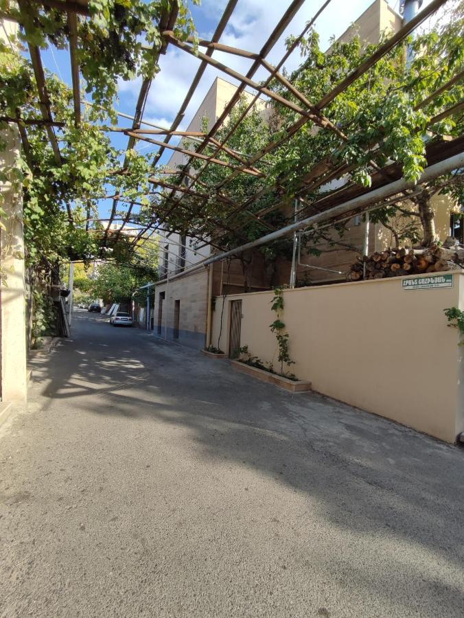 Hotelise I Blue-Poppy Apartment Yerevan Exterior foto